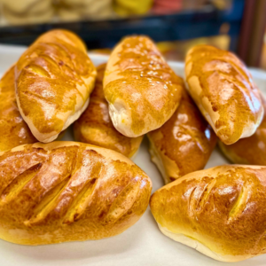 Bolillo Relleno (queso, jamón y jalapeño)
