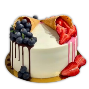 Pastel Tres Leches conos de Strawberries y Blueberries